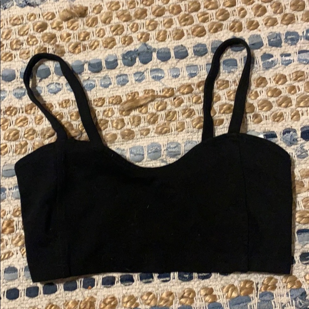 Brandy Melville ripcage crop top